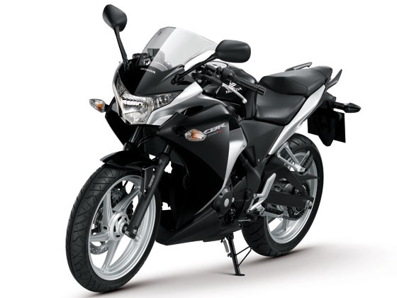 CBR250RR RILIS!! Persaingan gengsi & kebanggaan antara legenda dan penguasa