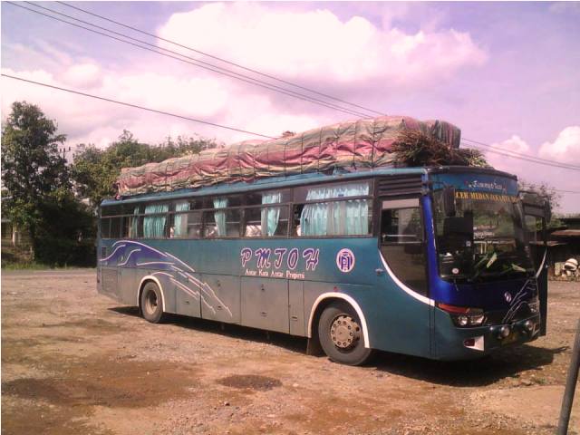 Mengenal Bus PMTOH,Penyelamat Bagi Mereka Yang Tidak Punya Ongkos Untuk Pulang