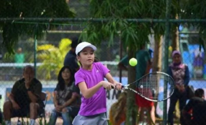 88-petenis-muda-panaskan-persaingan-kejurnas-junior-pelti-riau-open-2018