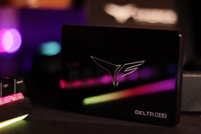 T-Force Delta Max SSD Review : RGB Lighting Yang Lebih Berkelas