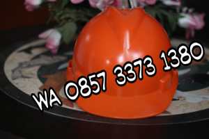 MANFAAT MENGGUNAKAN HELM SAFETY