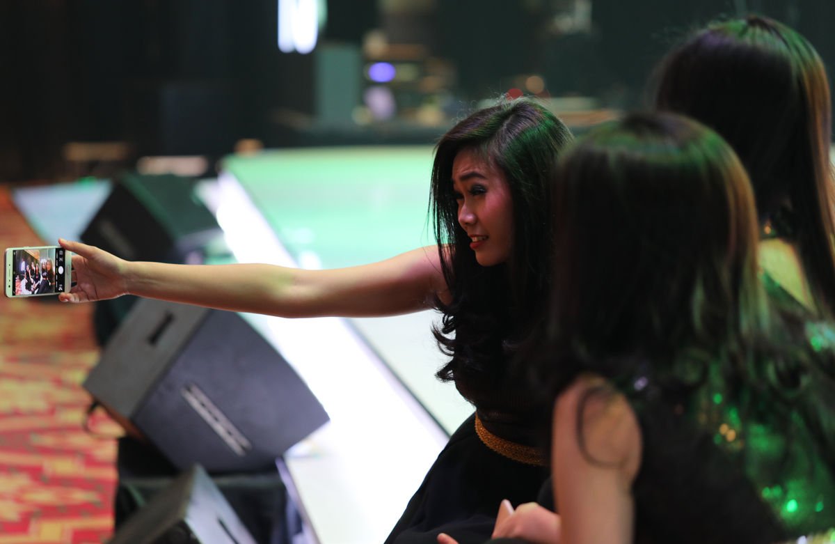 &#91;TIPS&#93; 8 Jurus Jitu Foto Selfie Keren dengan Oppo F3 &amp; Oppo F3 Plus