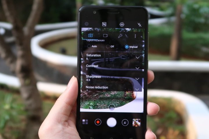 Review ASUS ZenFone Zoom S ZE553KL: Varian ZenFone Pertama dengan Kamera Ganda