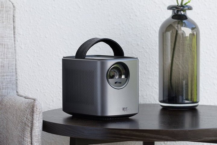 simak-gan-proyektor-portabel-berbasis-android-untuk-bioskop-di-rumah