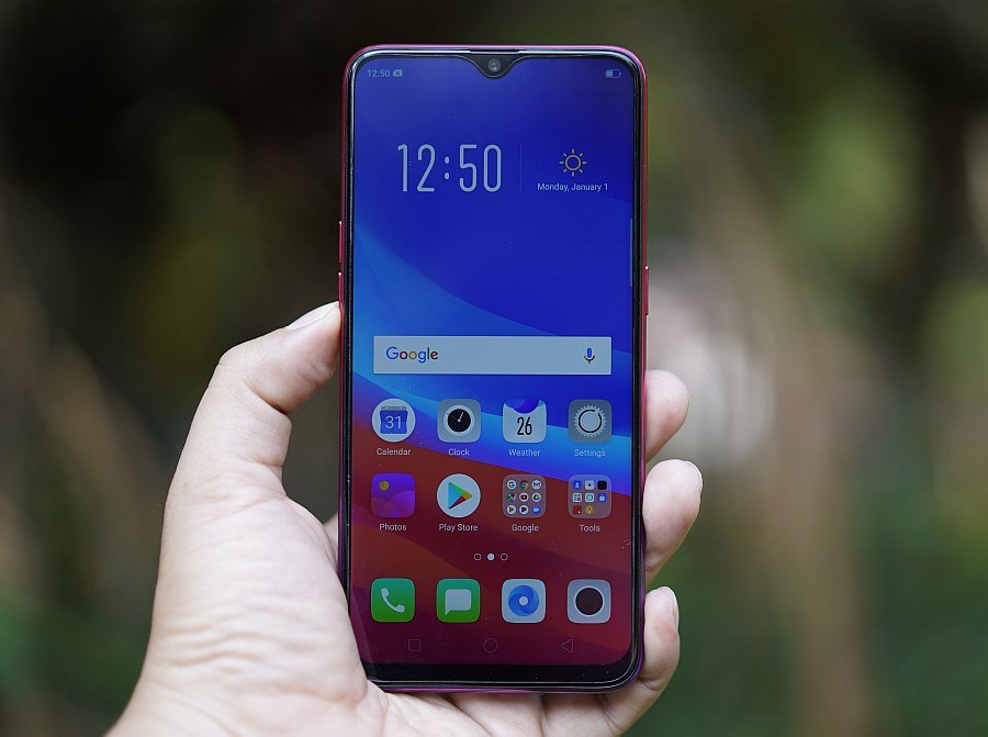 Inilah 4 Fitur Unggulan Oppo F9 yang Tidak Dimiliki Oppo F7