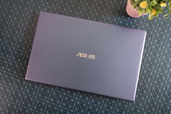 Review ASUS VivoBook A412FL: Laptop 14 inci Ringkas dengan Pilihan Warna Trendi
