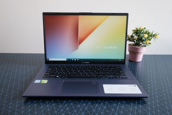 Review ASUS VivoBook A412FL: Laptop 14 inci Ringkas dengan Pilihan Warna Trendi