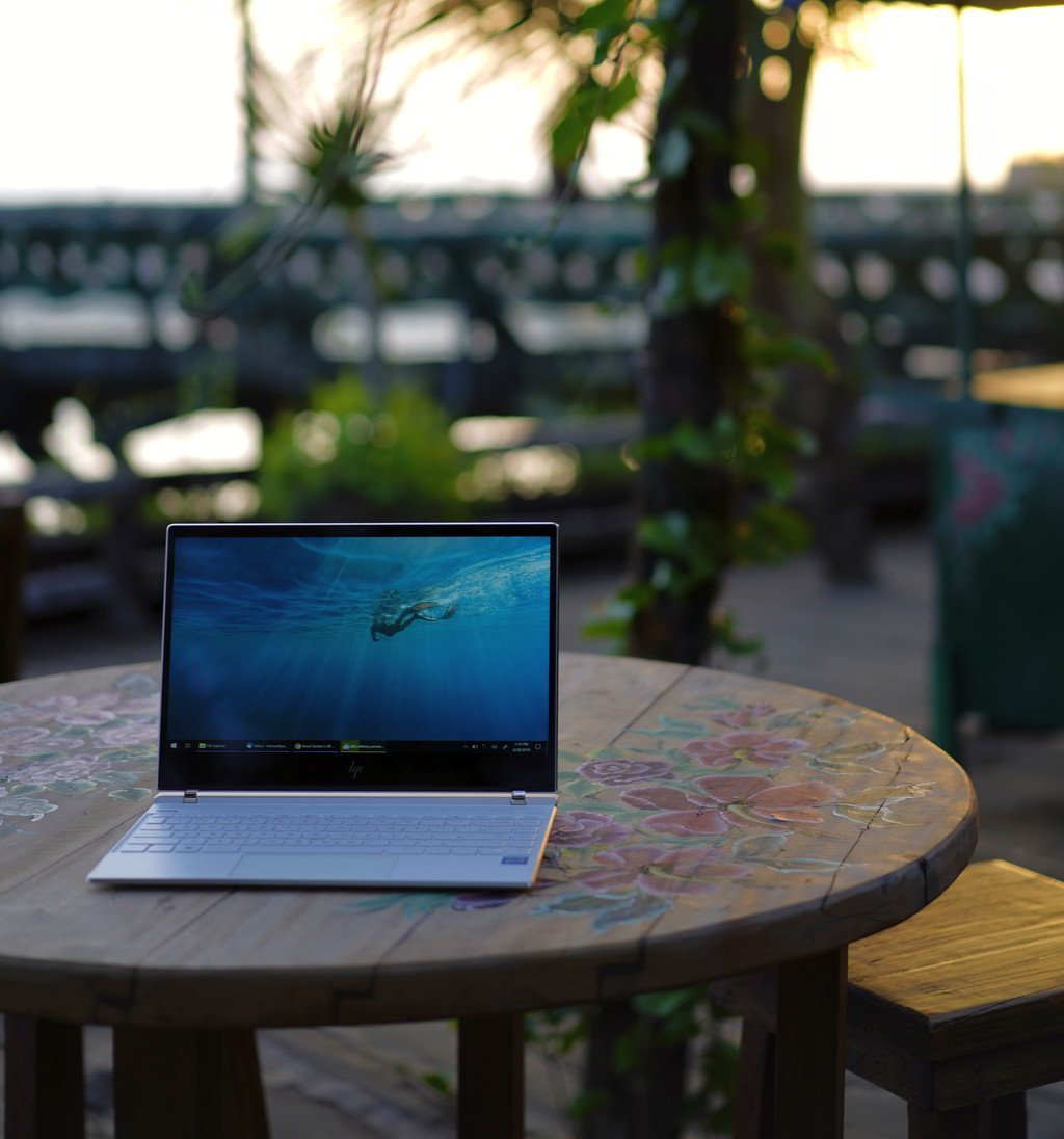 Review HP Spectre 13 (2018): Laptop 13 Inci Paling Tipis di Dunia untuk Tahun 2018