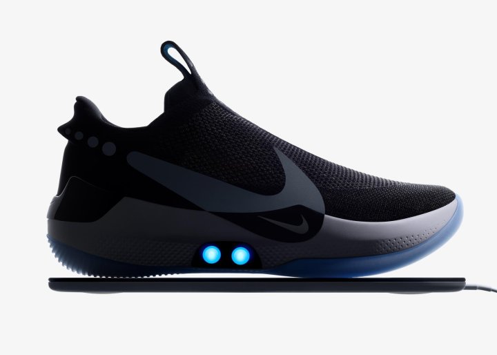 Nike Adapt BB: Mampu Menyesuaikan Kaki Pengguna Secara Otomatis