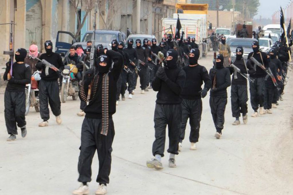IS Mengancam Memenjarakan Jihadis yg Memakai Skinny Jeans atau Ada Musik di HP 