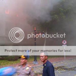 Kompleks Istana Terbakar, SBY Bubarkan Rapat 
