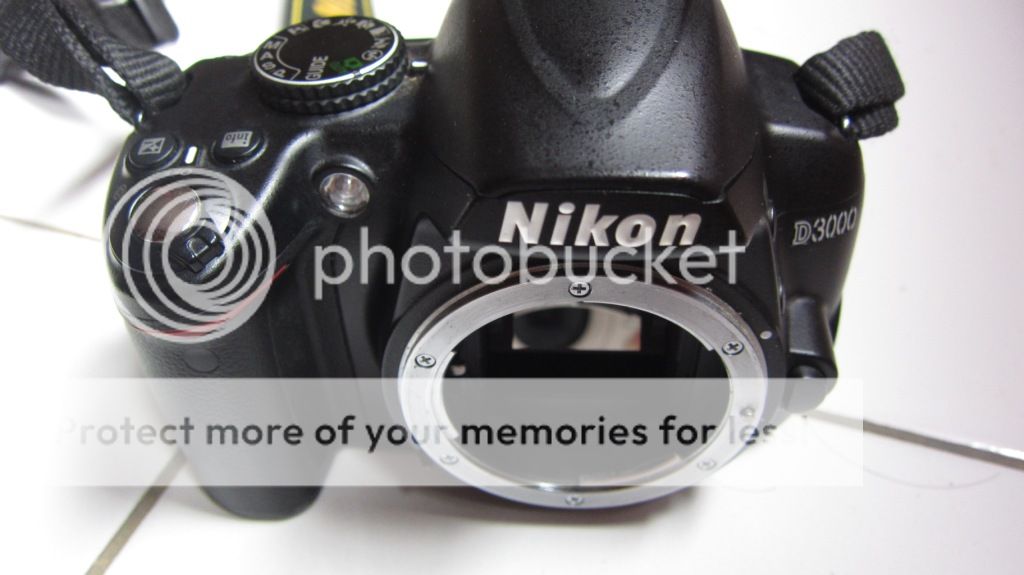 Jual Nikon D3000 + kit + Lensa Tamron af 70-300mm