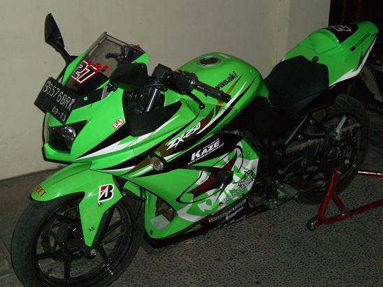 "Ashton Motorsport" Modification Fairing2 plug en play for Ninja 250R page 1