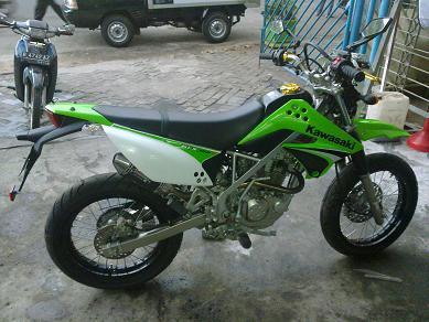 "Ashton Motorsport" Modification Fairing2 plug en play for Ninja 250R page 1