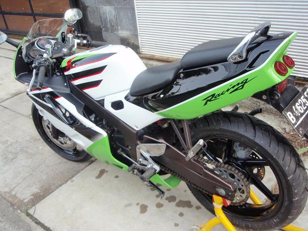 "Ashton Motorsport" Modification Fairing2 plug en play for Ninja 250R page 1