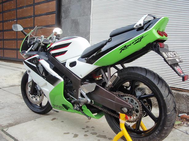 "Ashton Motorsport" Modification Fairing2 plug en play for Ninja 250R page 1