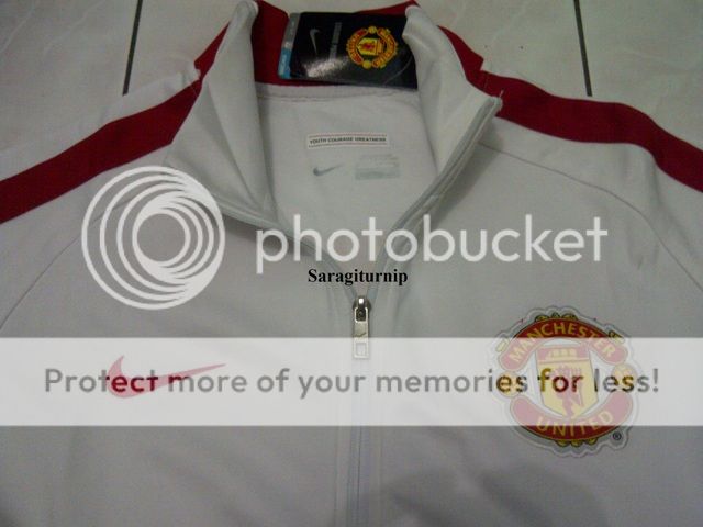 Ready Stock : N98 Manchester United RED/WHITE Jacket 2014-2015 TOP GRADE ORI(BANDUNG)