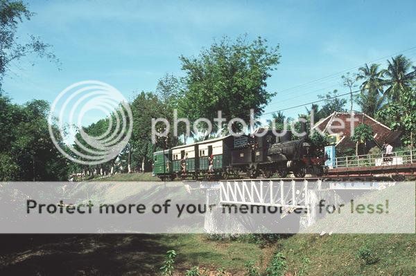Foto - Foto Kenangan Kereta Api Lintas Madiun - Ponorogo | KASKUS