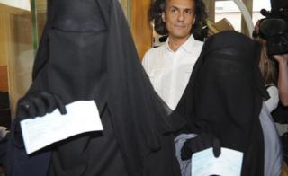 Gugat Larangan Niqab, 2 Perempuan Muslim Kalah di Pengadilan Eropa