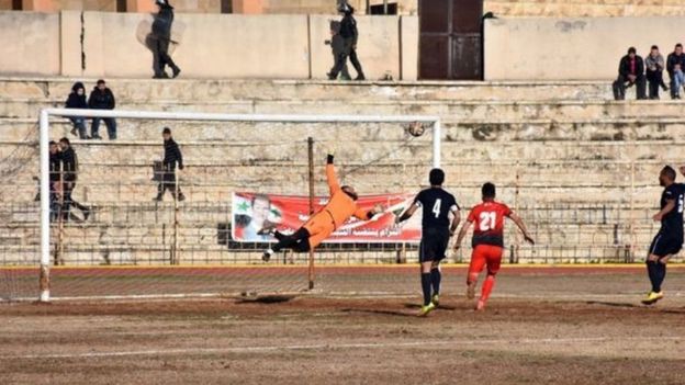 Pertandingan Sepakbola Pertama di Aleppo Setelah Perang