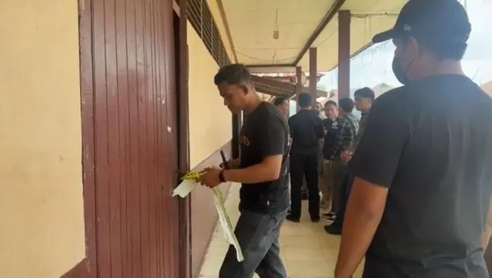 Siswa SMP lempar bom molotov ke sekolah di Kalbar &ndash; Apa itu True Crime Community?