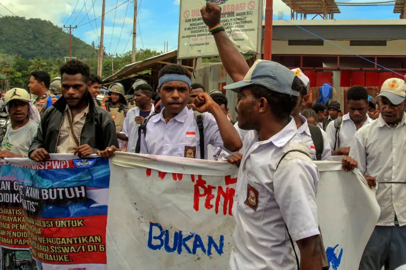 Aksi protes MBG berlanjut di Papua 'Kami menolak makan bergizi gratis'