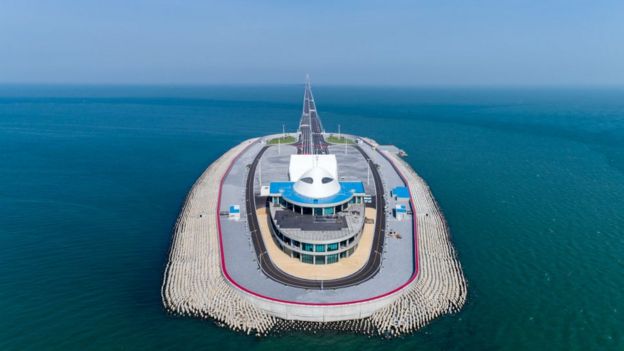 World's longest sea crossing: Hong Kong-Zhuhai bridge opens
