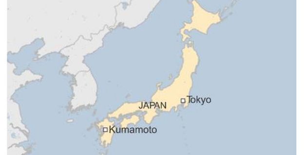 earthquake-topples-houses-in-southern-japan
