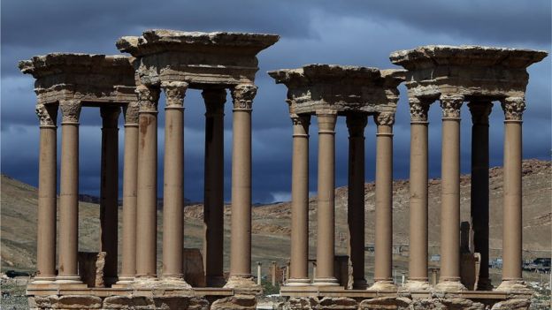 ISIS melancarkan lagi penghancuran kota purba Palmyra