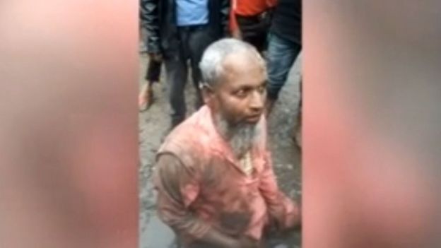 Muslim di India: Insiden 'dipaksa makan daging babi' dan kekerasan membuat korban