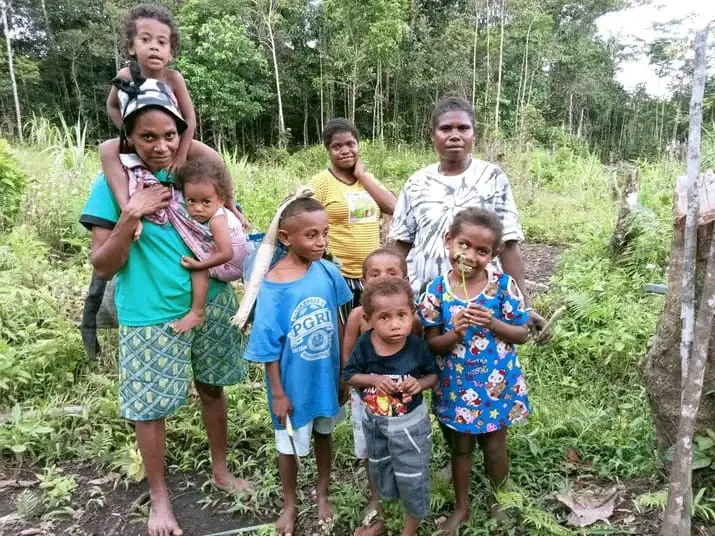 Perayaan HUT RI ke-77 di tengah jerit pengungsi Papua