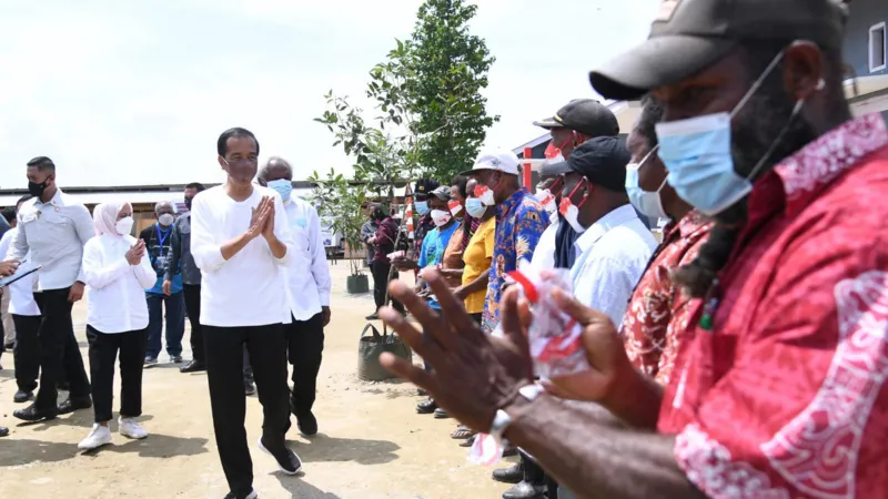 Warga Papua kelaparan hingga pengungsi tapi Jokowi hadiri peluncuran olahraga