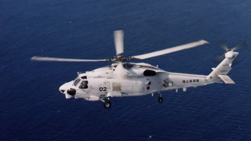 2-helikopter-seahawk-milik-jsdf-tabrakan-ketika-latihan