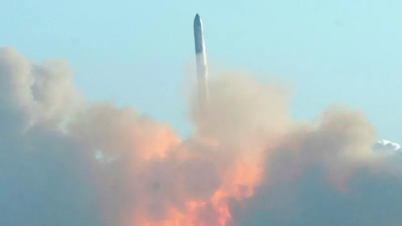 Starship SpaceX Dilarang Terbang Setelah Meledak Saat Uji Coba