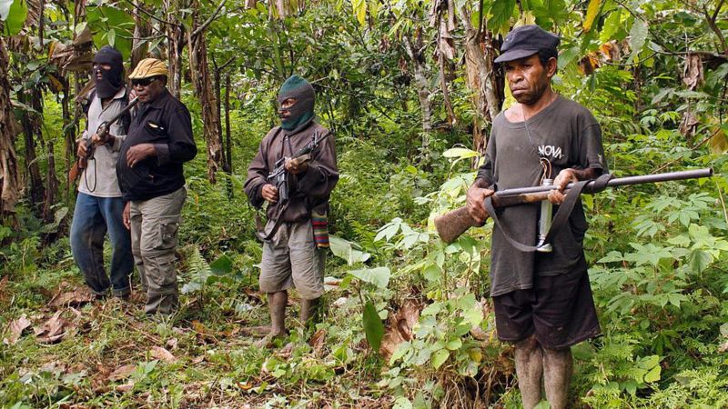 jangan-sampai-mapenduma-terulang---penyelesaian-penyanderaan-pilot-lewat-negosiasi