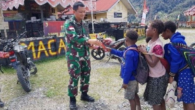 Konflik bersenjata Papua: Kisah bocah jadi korban tembak, bom mortir, &amp; pihak ketiga