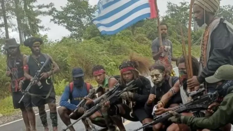 Tukang pukul kok disuruh merangkul?-Pendekatan kesejahteraan di Papua dipertanyakan