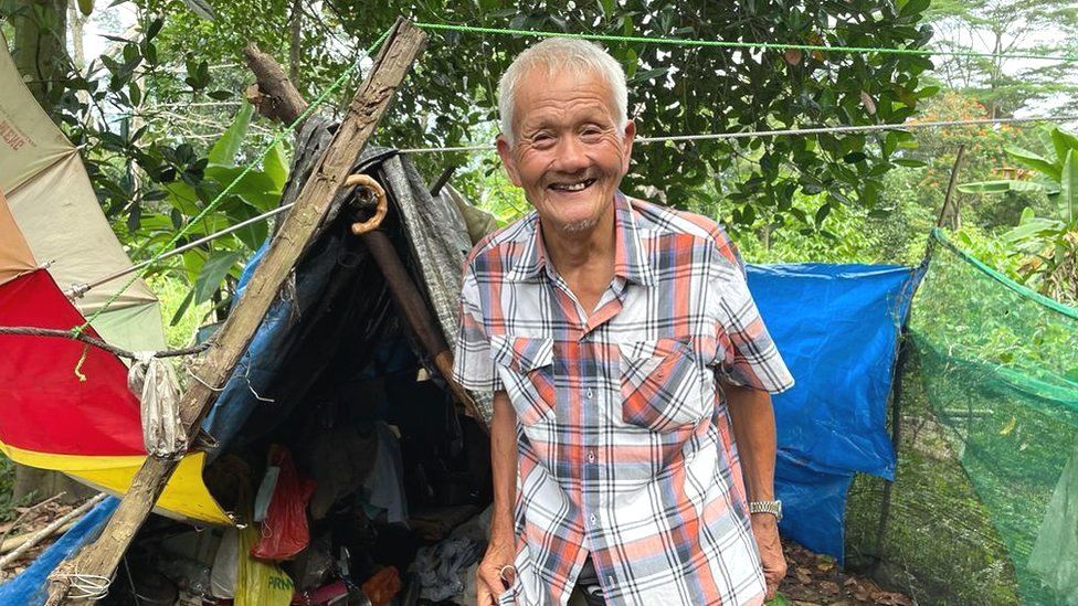 Pria Singapura Tinggal di Hutan 30 Tahun, Terpisah dari Keluarganya di RI