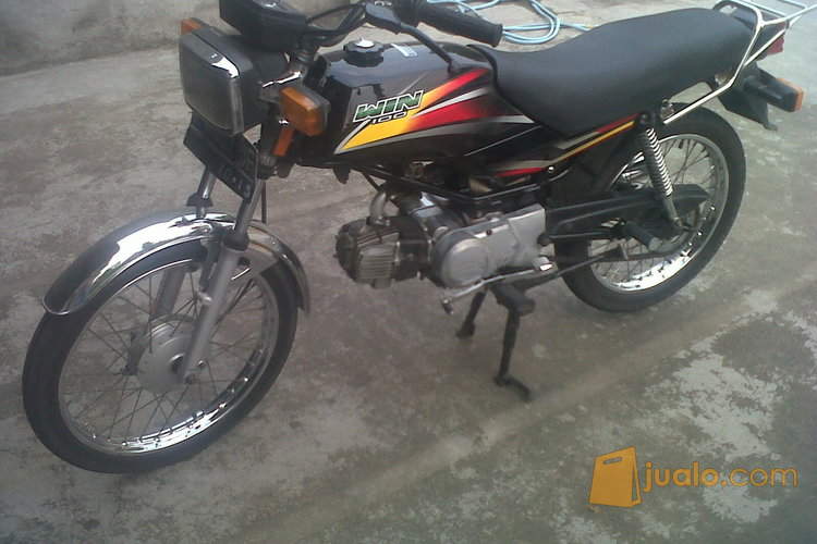 Honda Win 100, Motor 'Pak Lurah' yang Dipakai Dalam Sinetron Si Doel Anak Sekolahan