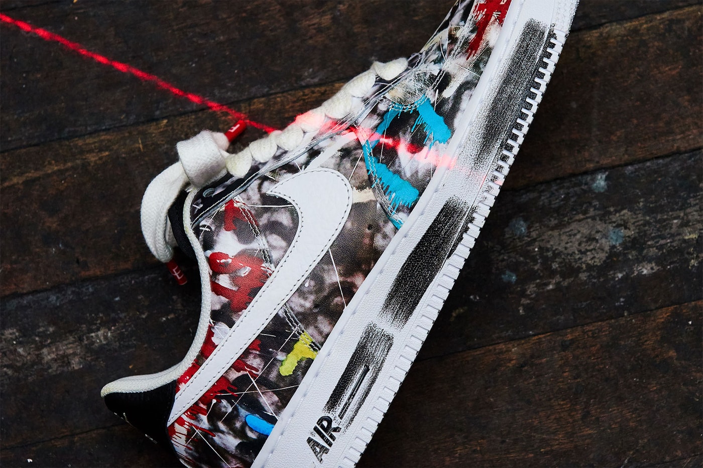 Baru Rilis, Sepatu G-Dragon X Nike Ludes Dalam Hitungan Menit!