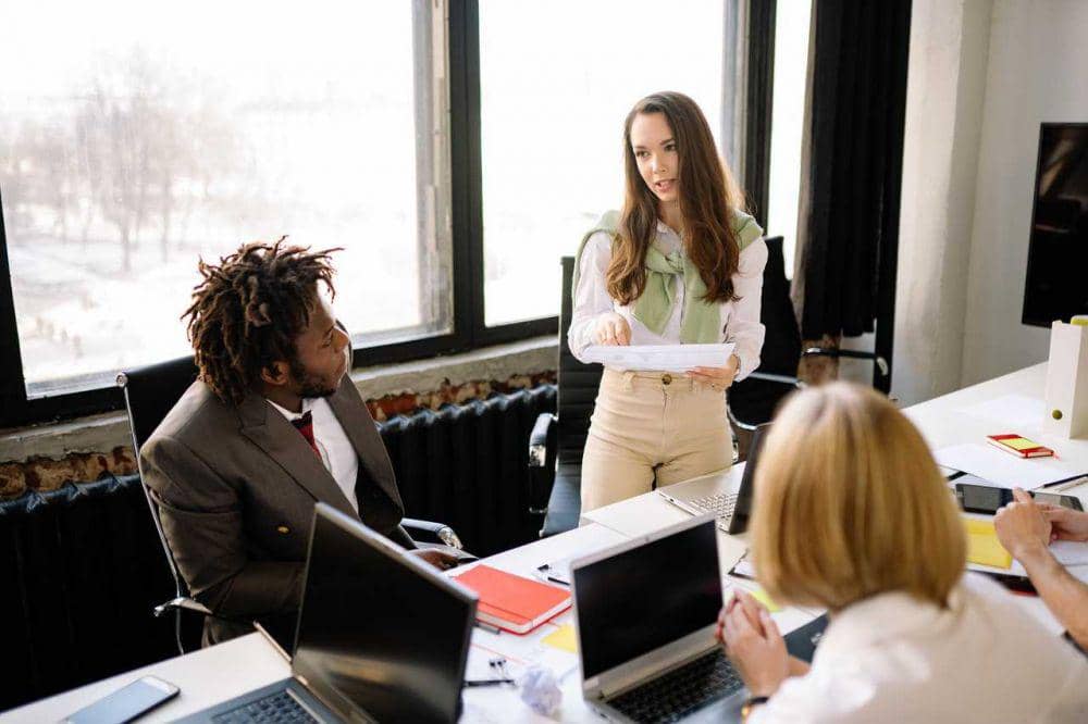 These 8 Characteristics of Office Colleagues Are Toxic, Bro