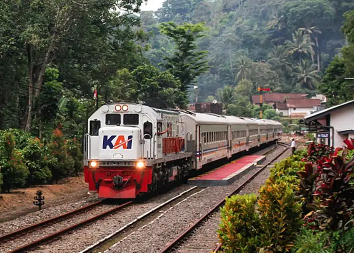 Viral Rencana KA Merak Jaya Rute Merak Hingga Pasar Senen, Ini Faktanya