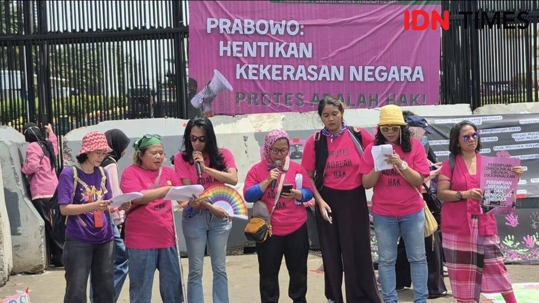 Aliansi Perempuan Desak Prabowo Tarik TNI-Polri dari Pengamanan Demo