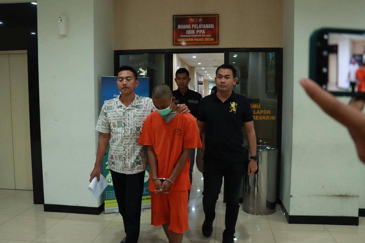 bejat-montir-asal-madiun-rudapaksa-anak-sd-di-gresik