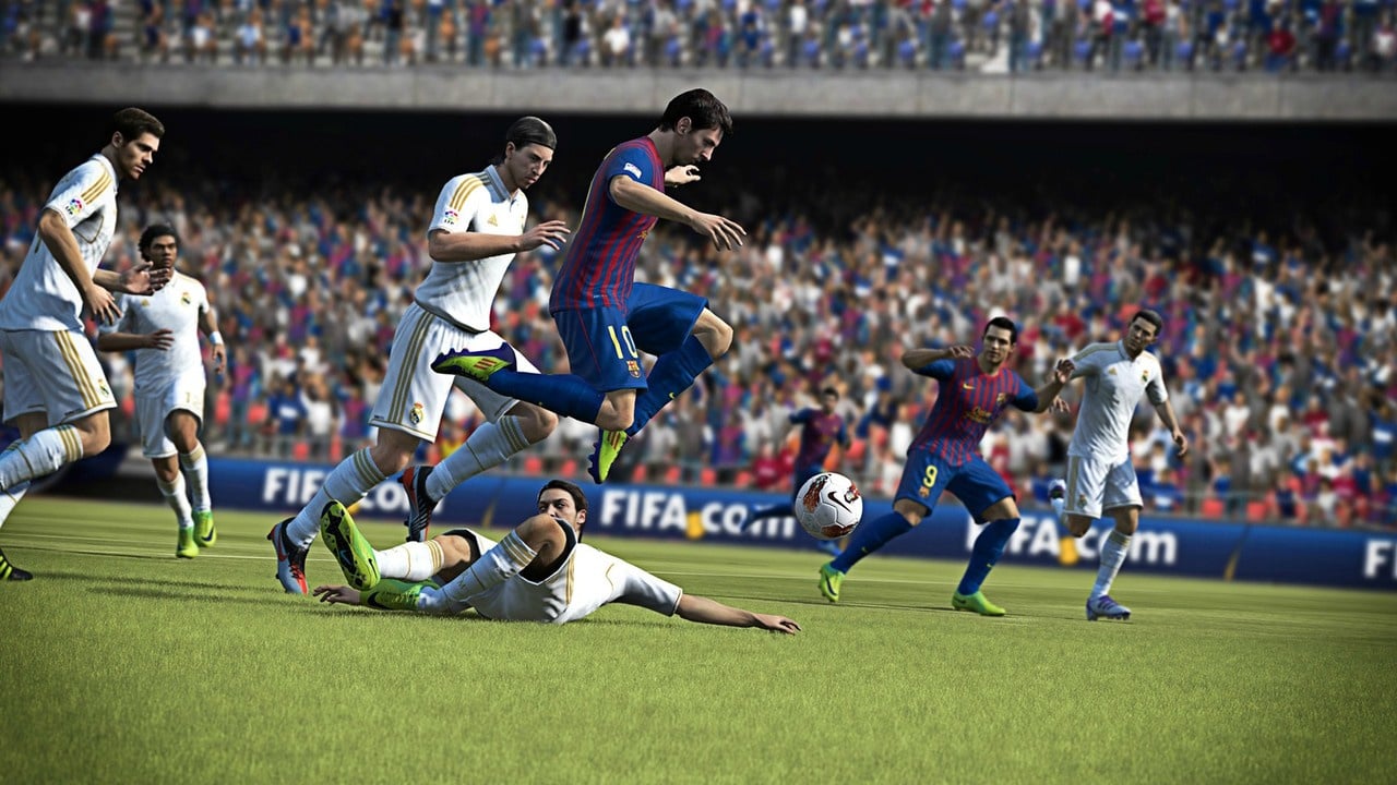 FIFA 13 baru aja dirilis.tampaknya PRO EVOLUTON SOCCER harus hawatir neh.