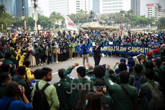 Diaspora Pelajar WNI di Luar Negeri Tolak Pengesahan RUU TNI