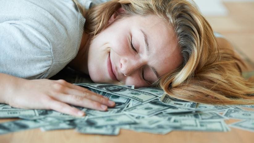 Sains Menjelaskan Mengapa Orang yang Punya Uang Banyak Lebih Bahagia