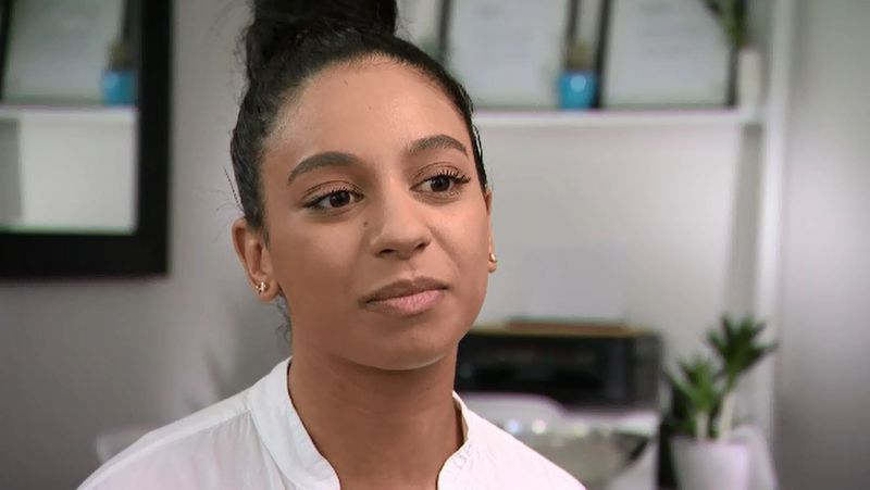 Students say Uber driver stole laptop left in car