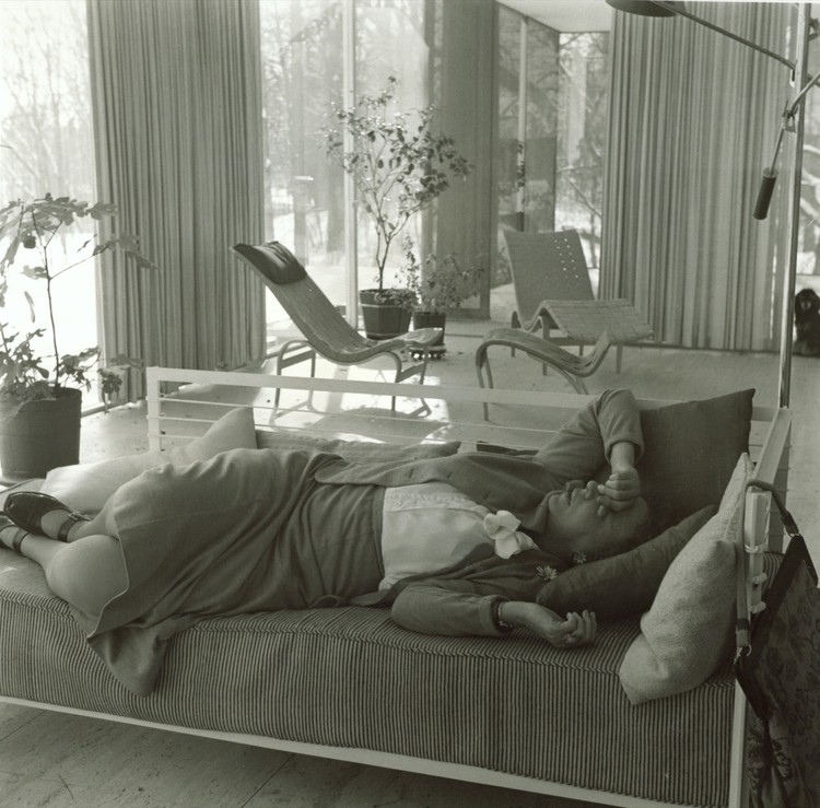 Asal Usul Rumah Kaca Bruce Wayne di Film Batman VS Superman