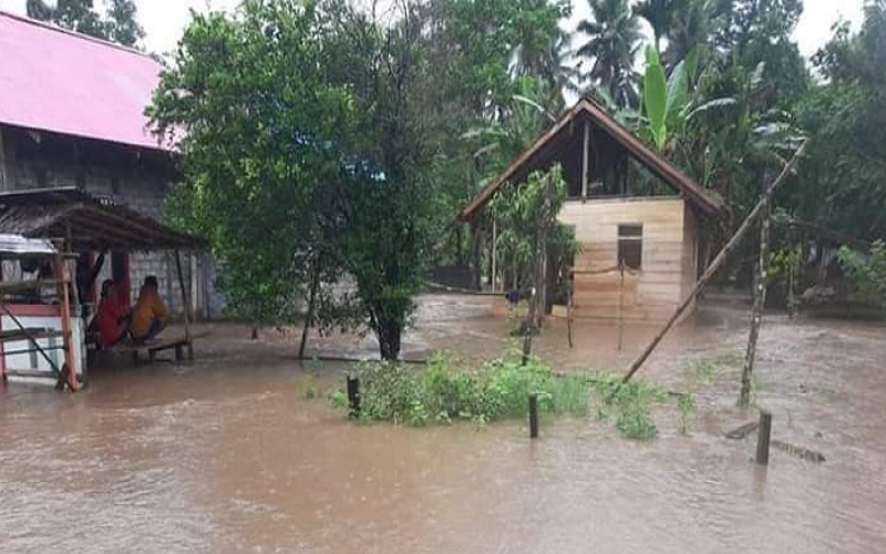 Banjir di Halmahera Utara, 1.801 Orang Mengungsi